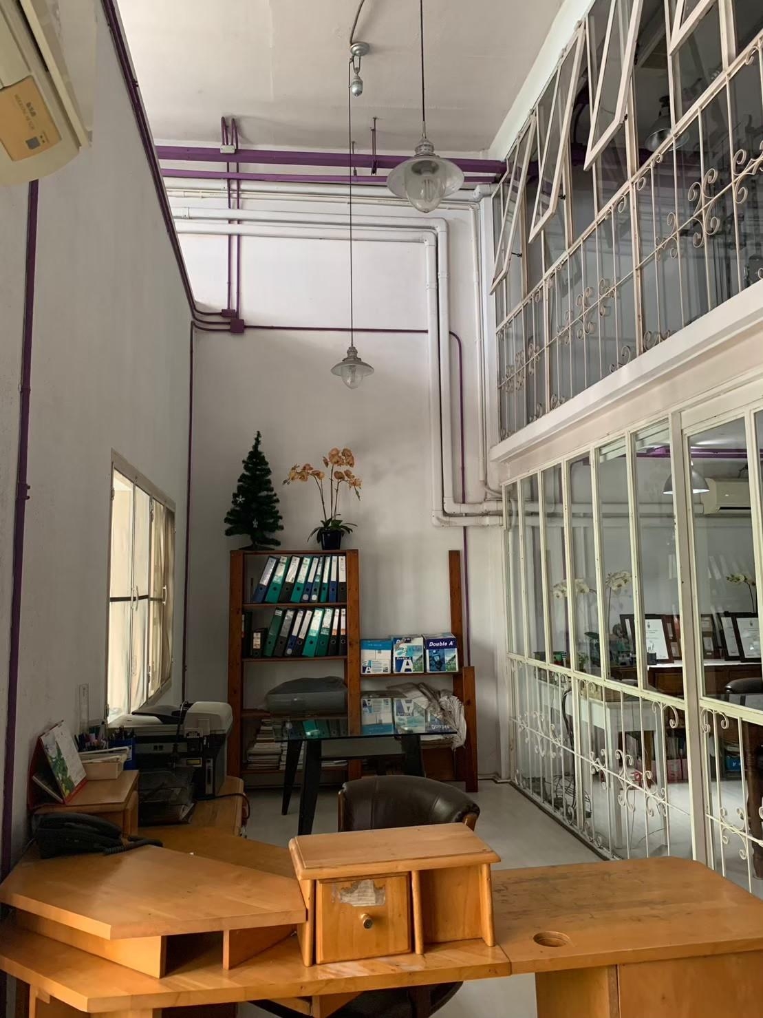 00A02F9E-9B7A-4AB1-A394-31DA32B2A3EB(1)