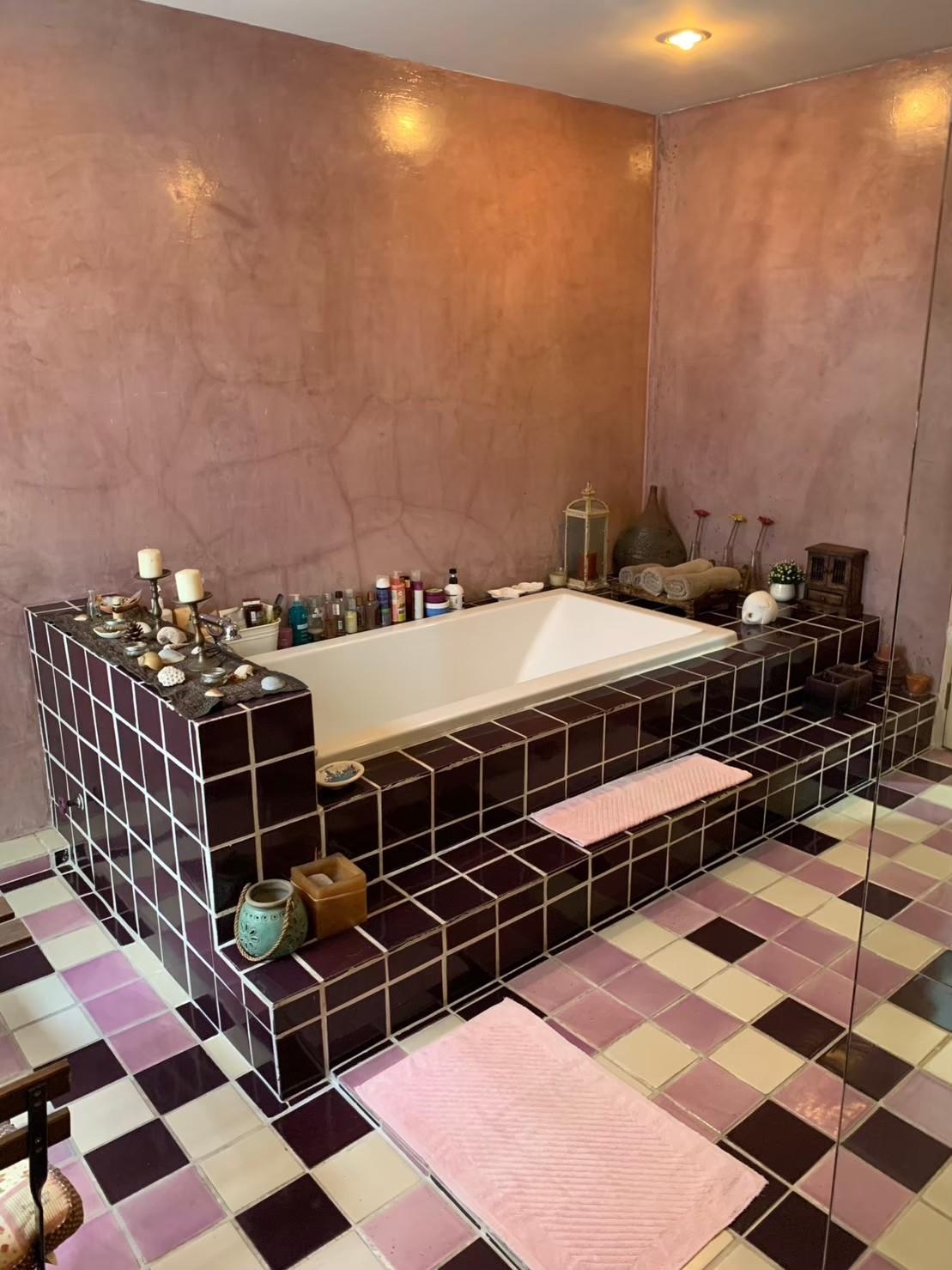 8B340921-E4AC-4246-BC1C-71CB22D341A6(1)