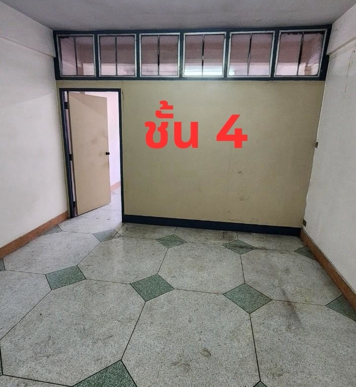 721