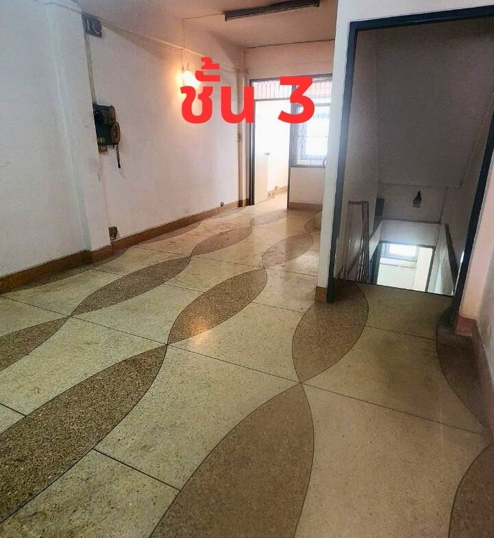 721