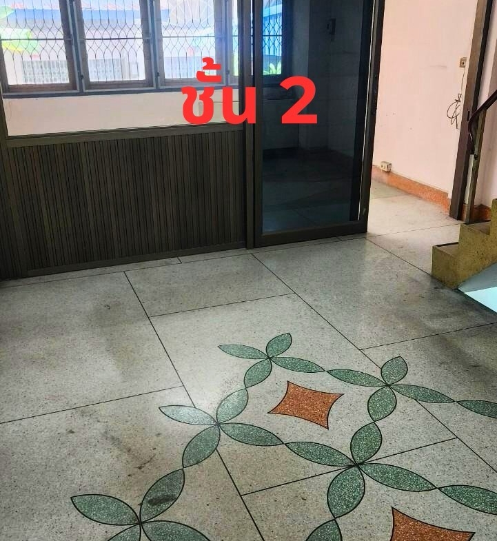 721