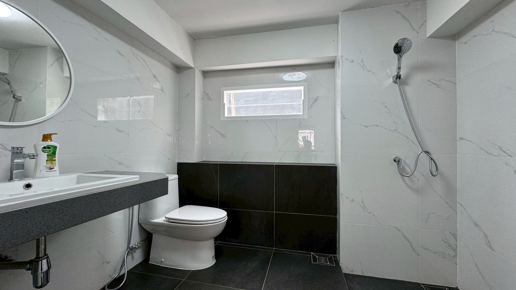 LINE_ALBUM_14568_250521_12