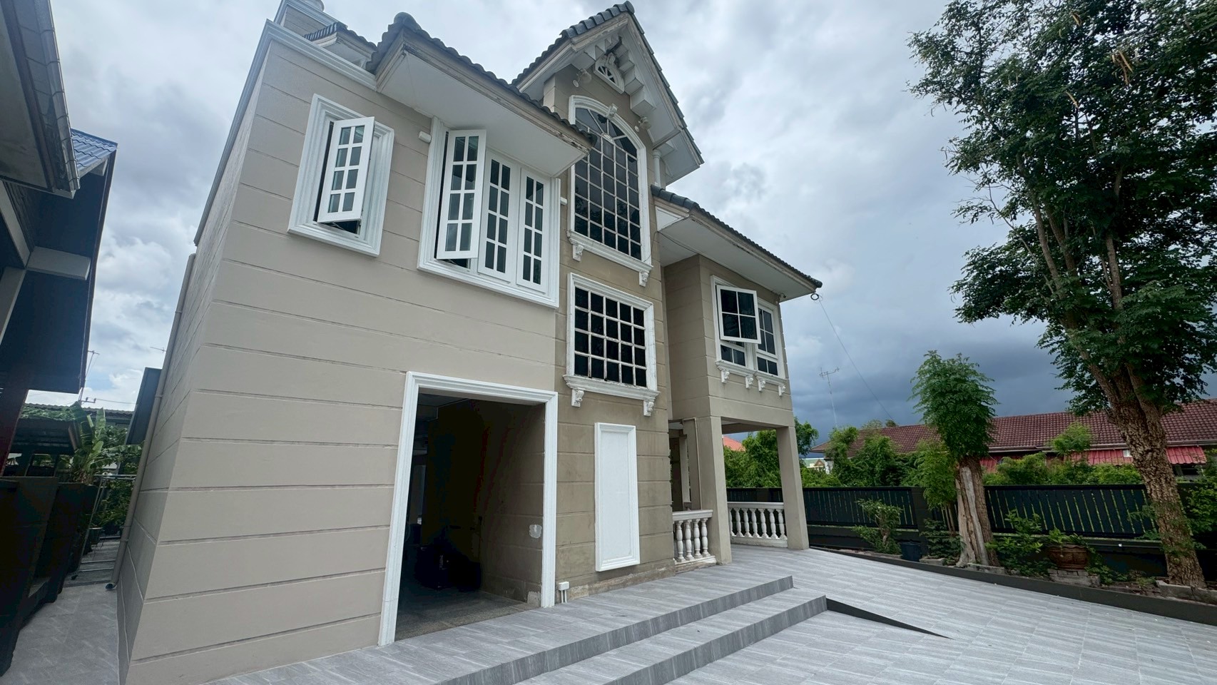 LINE_ALBUM_14568_250521_19