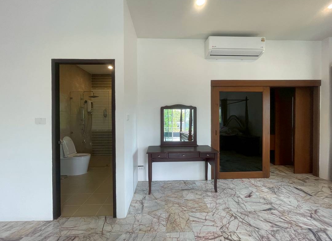 1080